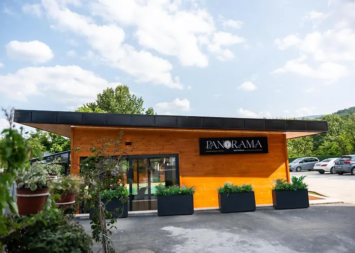 Panorama V Lux 아파트